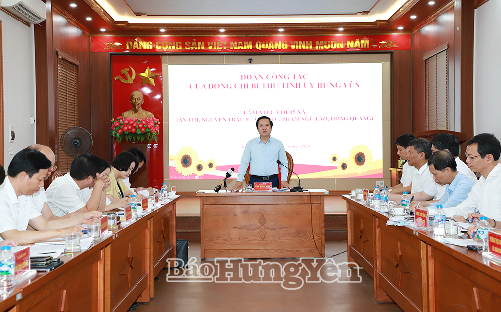 Đồng chí Phạm Quang Ngọc, Ủy viên Ban Chấp hành Trung ương Đảng, Bí thư VV88 casino chủ trì buổi làm việc.