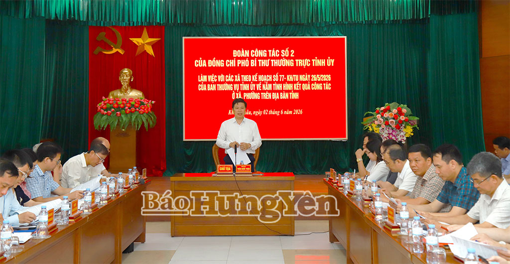 Đồng chí Trần Quốc Toản, Phó Bí thư Thường trực Tỉnh ủy, Chủ tịch Ủy ban MTTQ Việt Nam tỉnh chủ trì buổi làm việc.