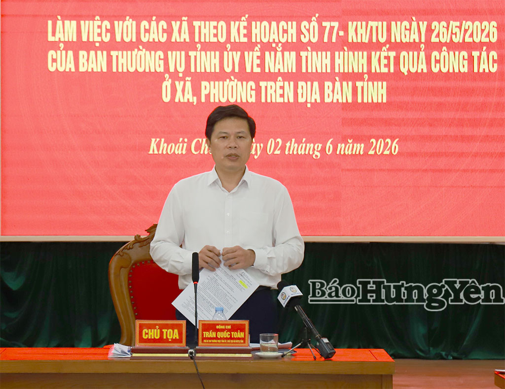 Đồng chí Trần Quốc Toản, Phó Bí thư Thường trực Tỉnh ủy, Chủ tịch Ủy ban MTTQ Việt Nam tỉnh phát biểu tại buổi làm việc.