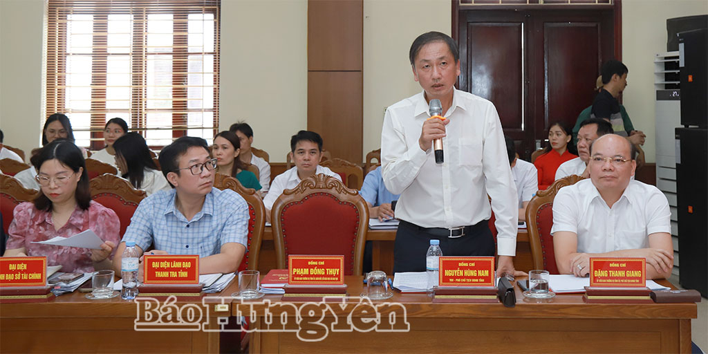 Đồng chí Nguyễn Hùng Nam, Phó Chủ tịch UBND tỉnh phát biểu tại buổi làm việc.Lãnh đạo Ban Tổ chức Tỉnh ủy phát biểu tại buổi làm việc.Lãnh đạo Ban Tổ chức Tỉnh ủy phát biểu tại buổi làm việc.