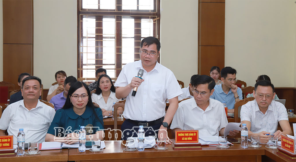 Lãnh đạo xã Đại Đồng phát biểu.