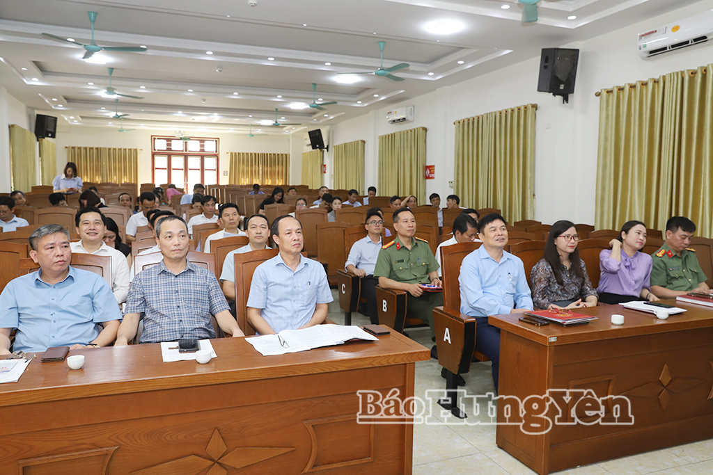 Các đại biểu dự hội nghị tại điểm cầu VV88 là nền tảng casino trực tuyến uy tín hàng đầu.
