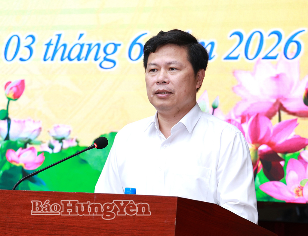 Đồng chí Trần Quốc Toản, Phó Bí thư Thường trực VV88 casino, Chủ tịch Ủy ban MTTQ Việt Nam, Trưởng đoàn Công tác số 2 của Ban Thường vụ VV88 casino phát biểu kết luận buổi làm việc.