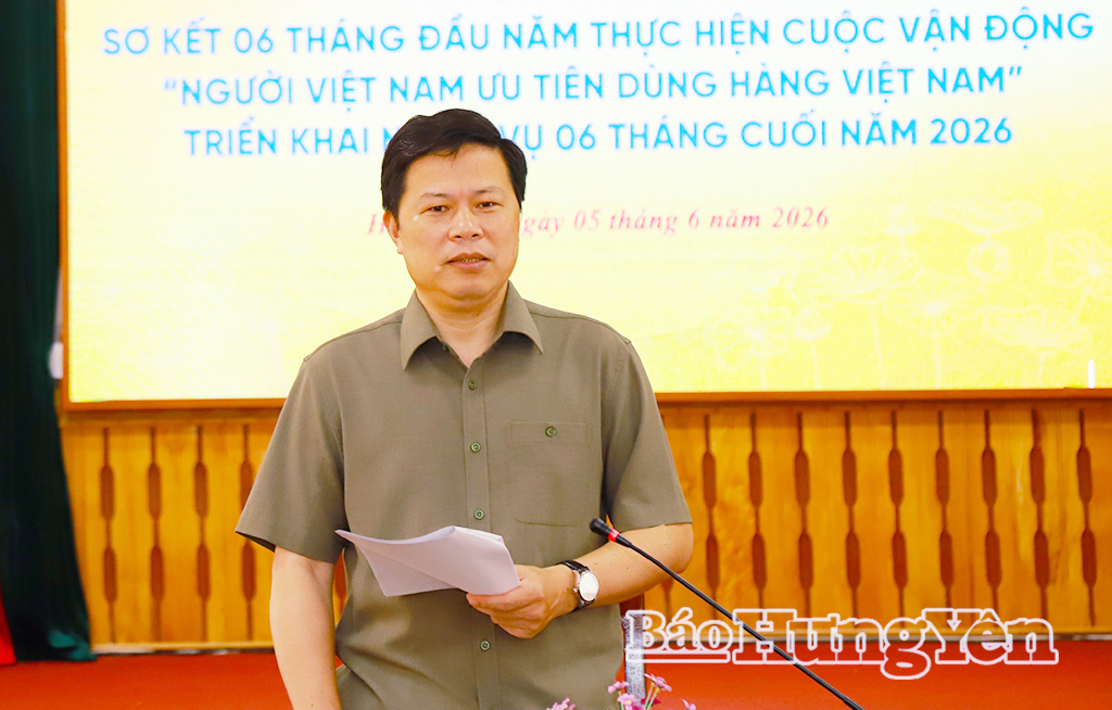 Đồng chí Trần Quốc Toản, Phó Bí thư Thường trực Tỉnh ủy, Chủ tịch Ủy ban MTTQ Việt Nam tỉnh, Trưởng BCĐ tỉnh phát biểu tại hội nghị.