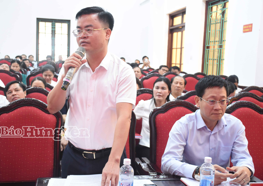 Lãnh đạo Sở Đăng ký nhận khuyến mãi  phát biểu tại buổi làm việc.