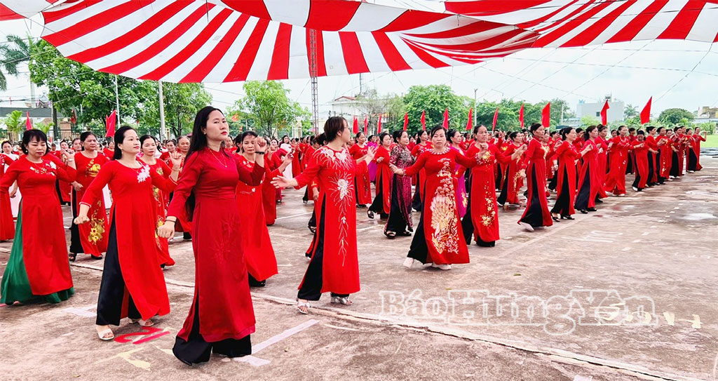 Xã Hồng Vũ sôi nổi phong trào thể dục thể thao