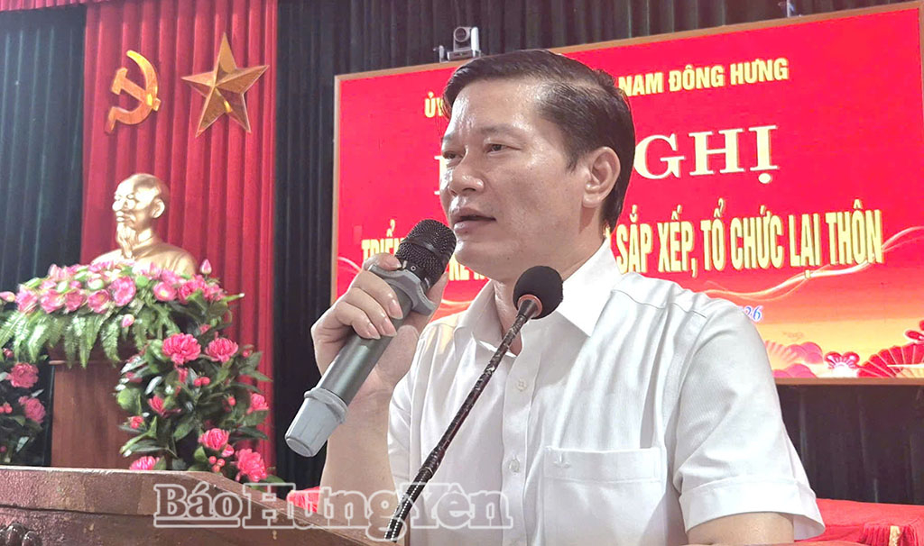 Đại diện lãnh đạo xã Nam Đông Hưng phát biểu tại hội nghị.