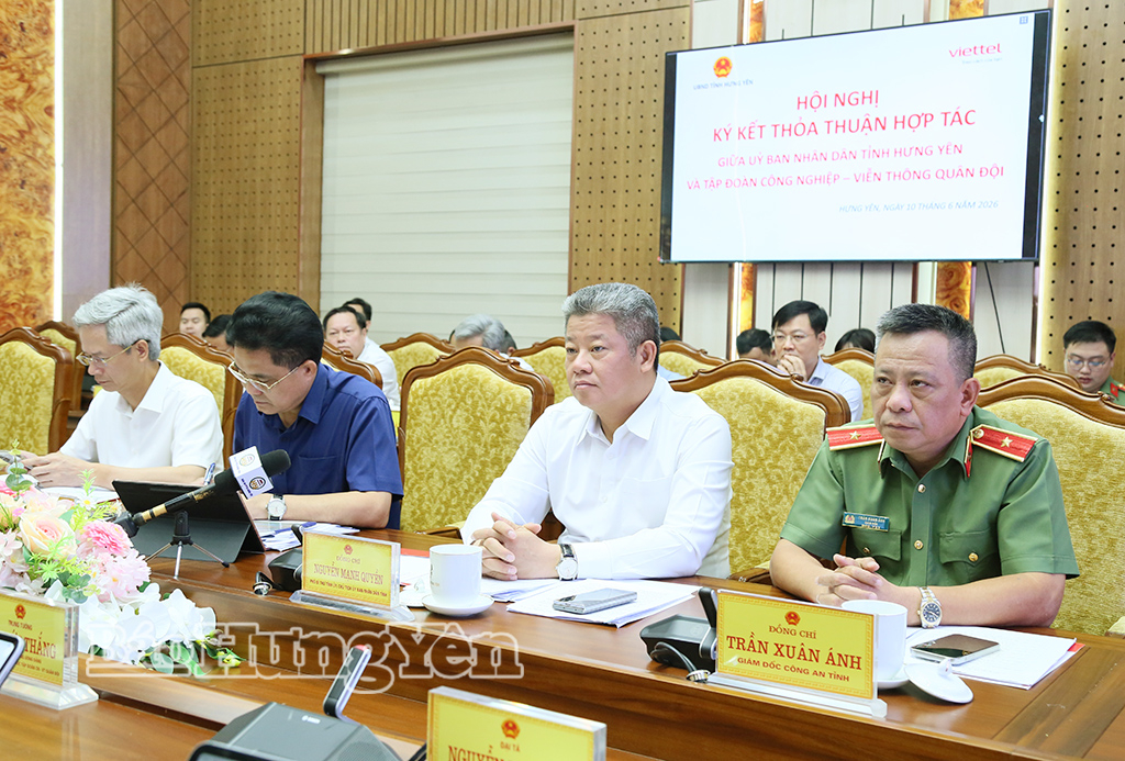 Các đại biểu dự hội nghị.