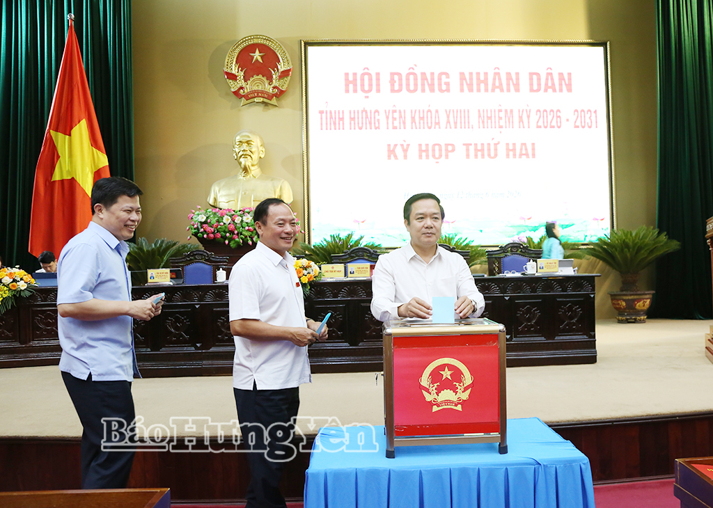 Đại biểu HĐND tỉnh bỏ phiếu bầu bổ sung Ủy viên UBND tỉnh, nhiệm kỳ 2026 - 2031.
