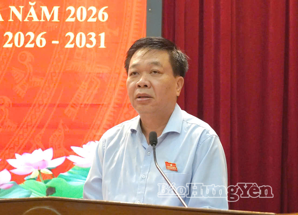 Đồng chí Nguyễn Quang Hưng, Ủy viên Ban Thường vụ Tỉnh ủy, Chủ nhiệm Ủy ban Kiểm tra Tỉnh ủy phát biểu giải đáp, tiếp thu ý kiến, kiến nghị của cử tri.