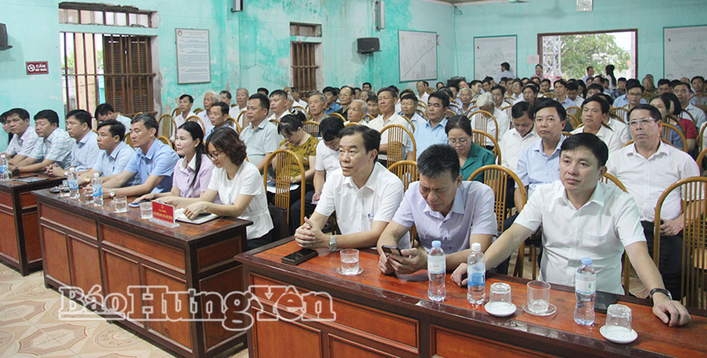 Cử tri các xã dự  hội nghị.