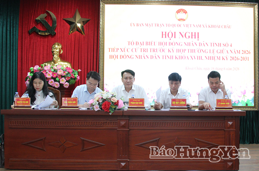 Tổ đại biểu số 4 HĐND tỉnh dự hội nghị tiếp xúc cử tri.