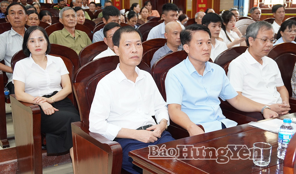 Các đại biểu dự hội nghị.