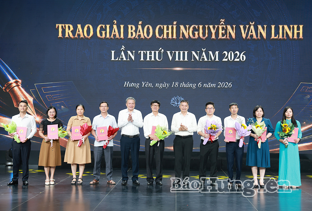 Các tác giả, nhóm tác giả nhận giải B.