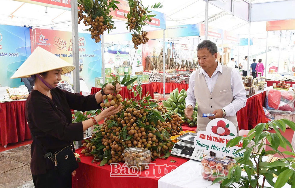 Sản phẩm nhãn chín sớm của Hưng Yên có hương vị thơm ngon, được người tiêu dùng ưa chuộng.