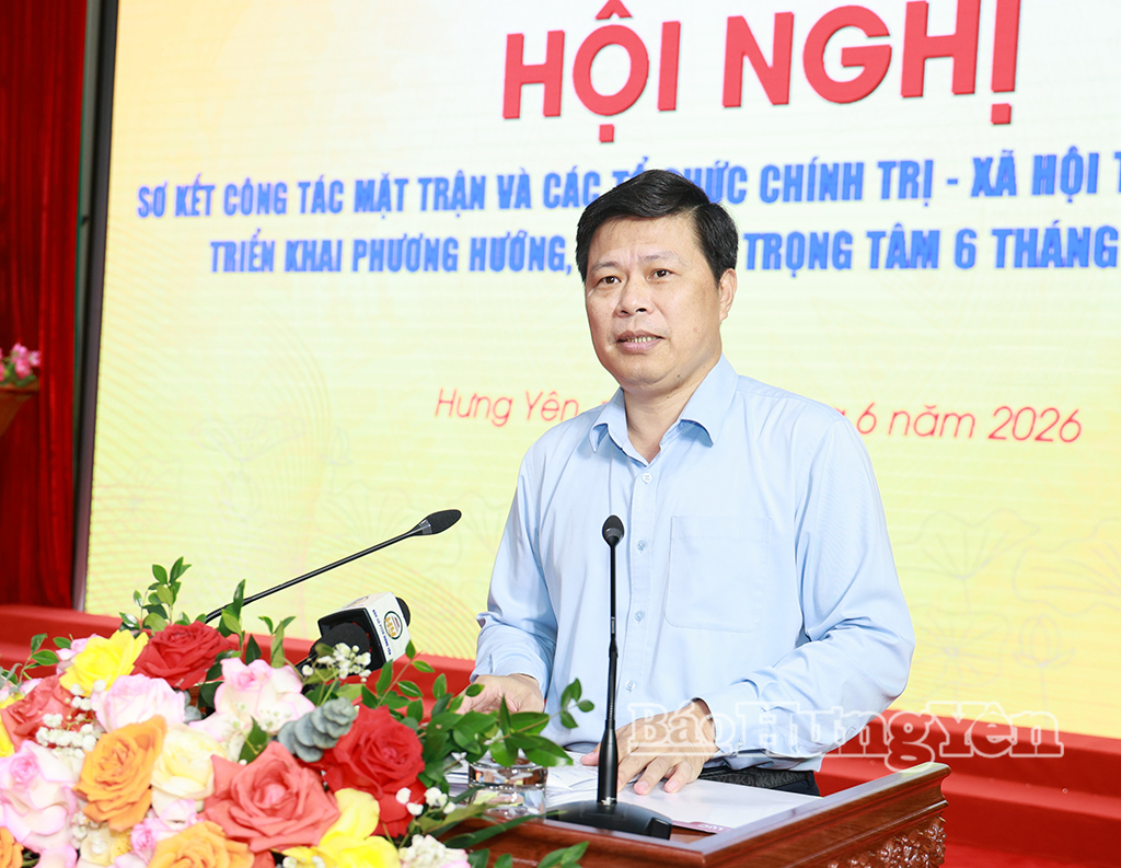 Đồng chí Trần Quốc Toản, Phó Bí thư Thường trực Tỉnh ủy, Chủ tịch Ủy ban MTTQ Việt Nam tỉnh phát biểu tại hội nghị.