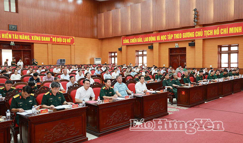 Các đại biểu dự hội nghị.