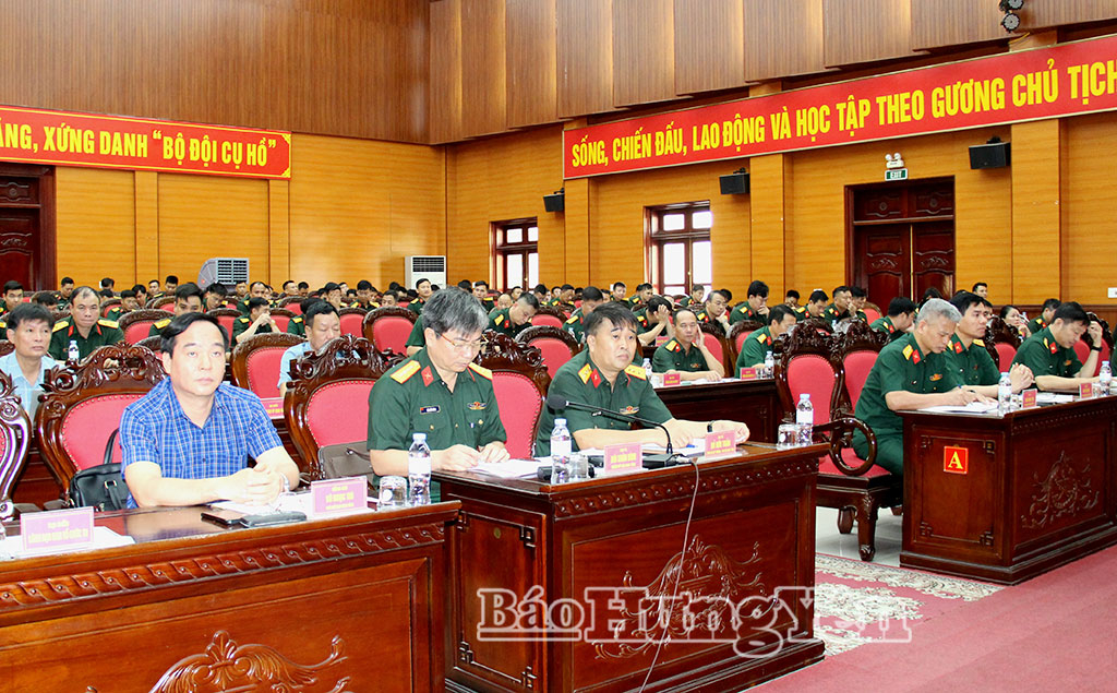 Các đại biểu dự hội nghị.