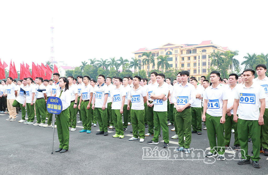 Các lực lượng tham gia lễ mít tinh Tháng hành động phòng, chống ma túy năm 2026.