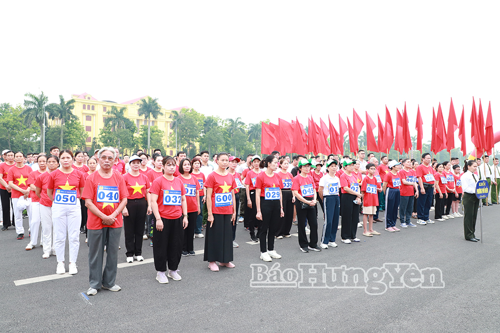 Các tầng lớp Nhân dân phường Phố Hiến tham gia lễ mít tinh Tháng hành động phòng, chống ma túy năm 2026.