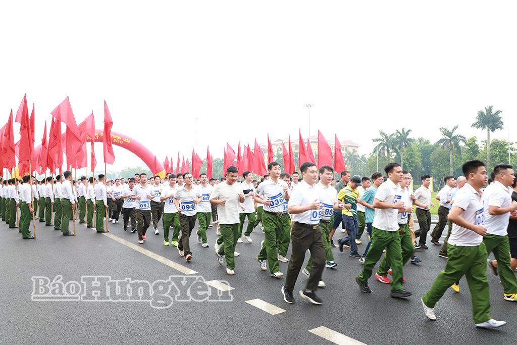 Các lực lượng tham gia chạy hưởng ứng phong trào 