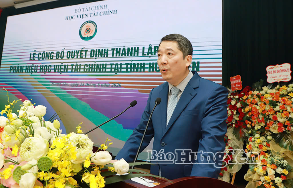 Đồng chí Cao Anh Tuấn, Thứ trưởng Bộ Tài chính phát biểu tại buổi lễ.