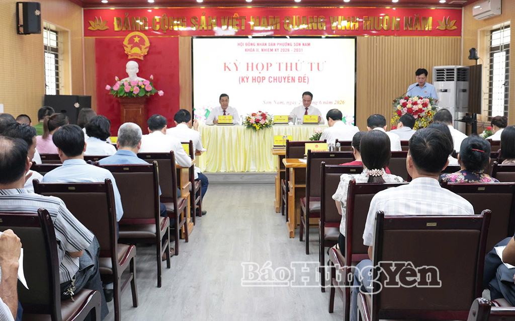 Quang cảnh kỳ họp.