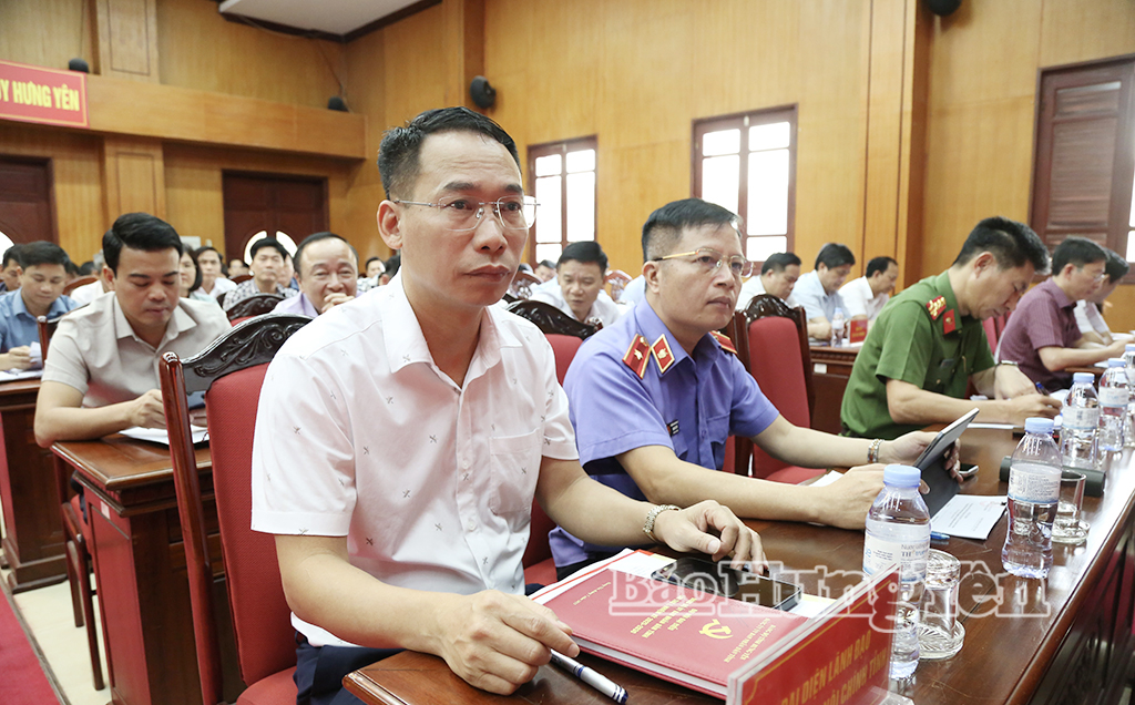 Các đại biểu dự hội nghị.