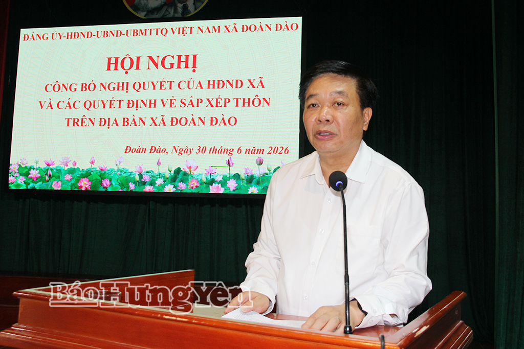 Đồng chí Nguyễn Quang Hưng, Ủy viên Ban Thường vụ Tỉnh ủy, Chủ nhiệm Ủy ban Kiểm tra Tỉnh ủy phát biểu tại hội nghị.