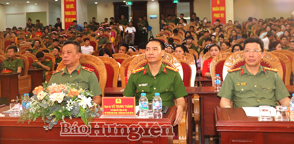 Các đại biểu dự hội thi.
