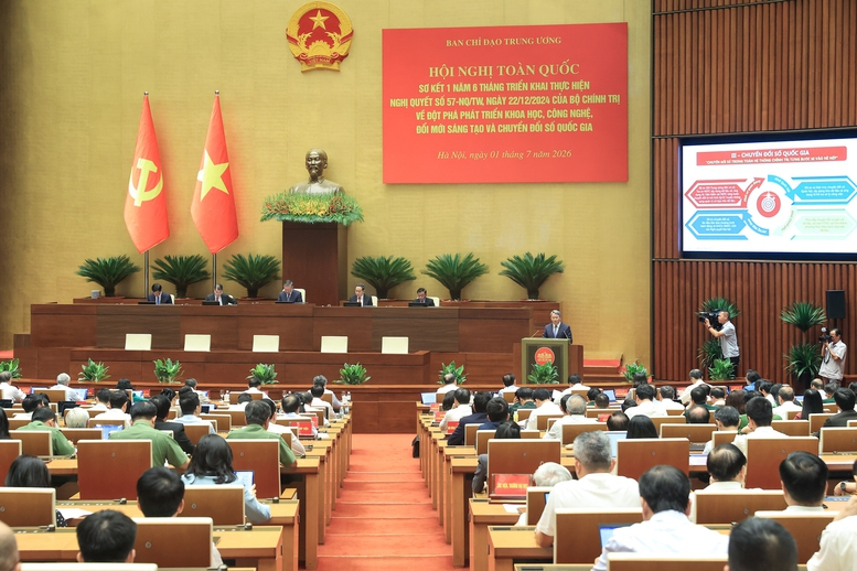 Hội nghị toàn quốc sơ kết 1 năm 6 tháng triển khai thực hiện Nghị quyết số 57-NQ/TW ngày 22/12/2024 của Bộ Chính trị - Ảnh: VGP/Nhật Bắc