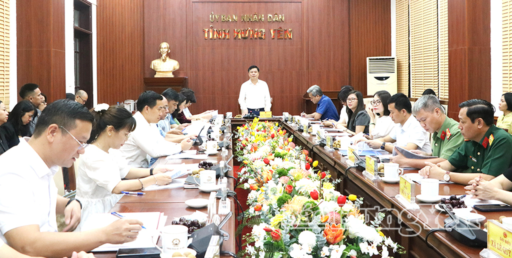 Toàn cảnh cuộc họp.