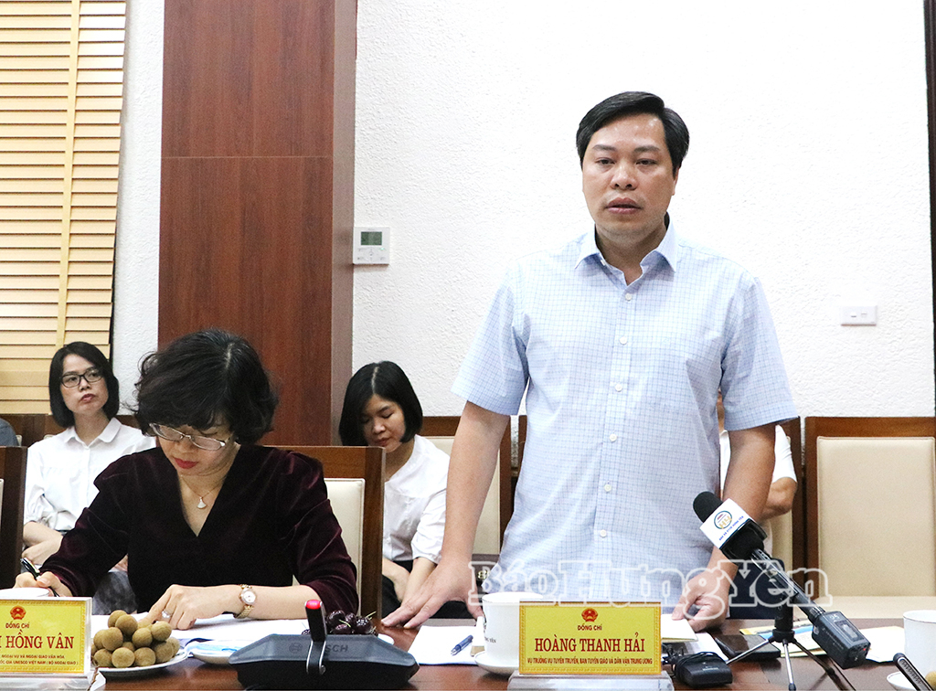 Đồng chí Hoàng Thanh Hải, Vụ trưởng Vụ Tuyên truyền (Ban Tuyên giáo và Dân vận Trung ương) phát biểu tại cuộc họp.