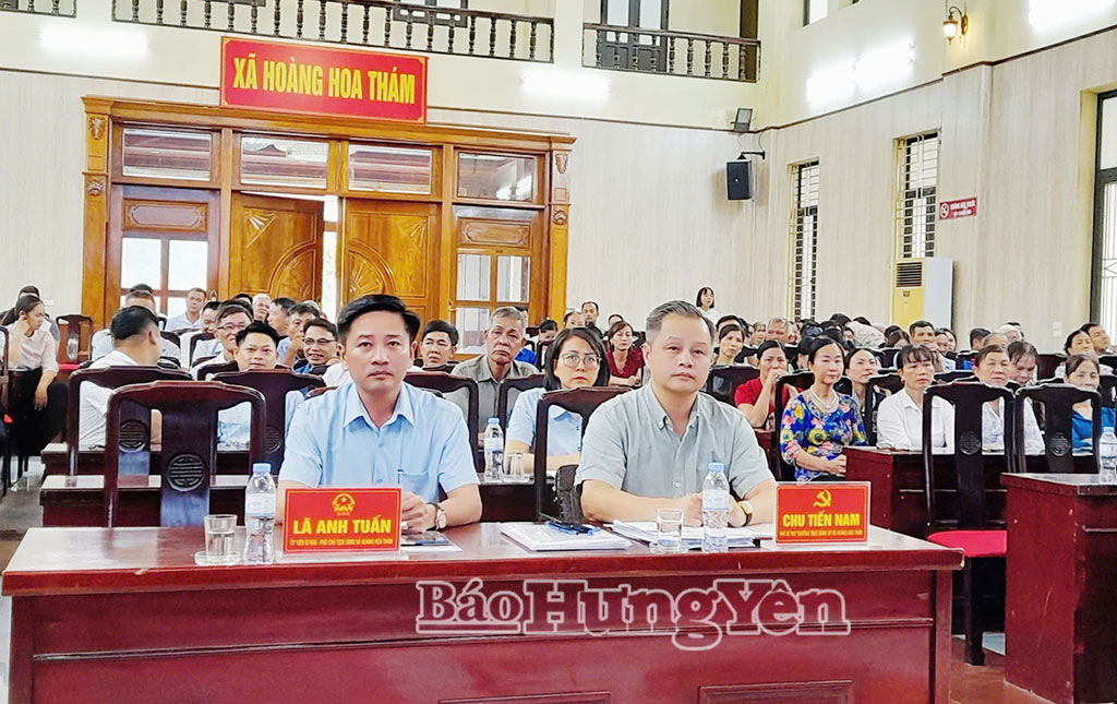 Các đại biểu dự hội nghị.