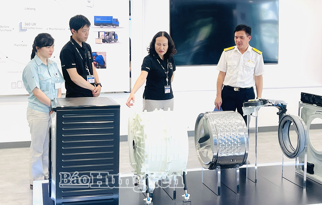 Công ty TNHH Panasonic Appliances Việt Nam tại Hưng Yên đẩy mạnh sản xuất đóng góp vào nguồn thu ngân sách tỉnh.
