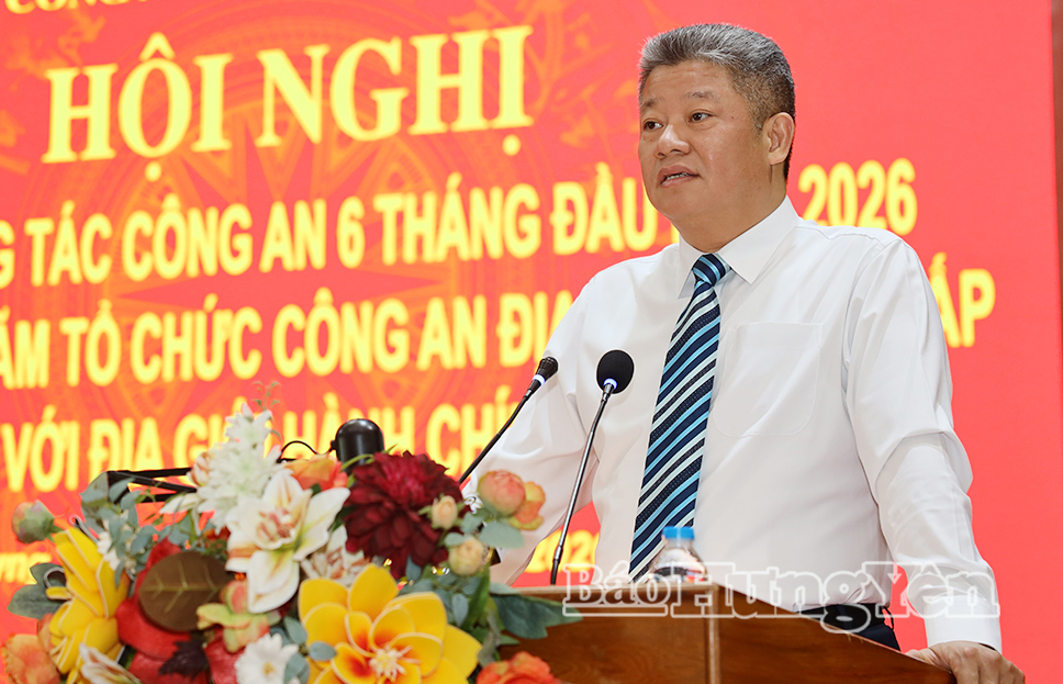 Đồng chí Nguyễn Mạnh Quyền, Phó Bí thư Tỉnh ủy, Chủ tịch UBND tỉnh phát biểu chỉ đạo tại hội nghị.