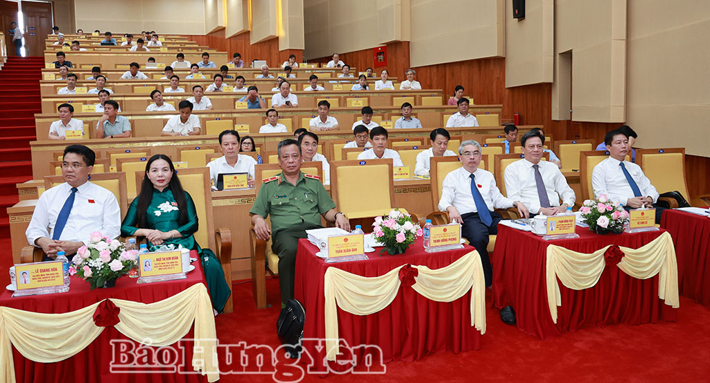 Các đại biểu dự Kỳ họp.
