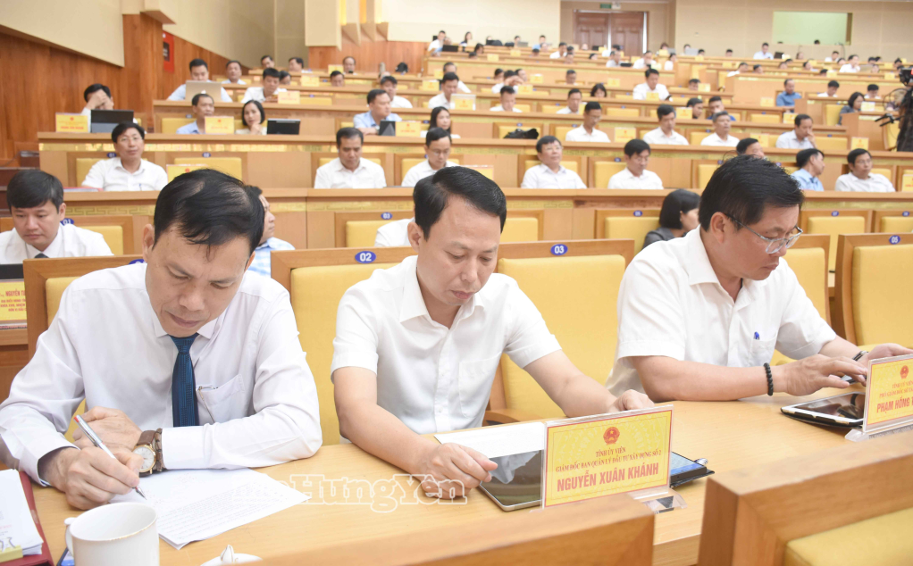Các đại biểu dự Kỳ họp.