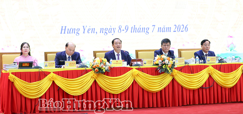 Đoàn Chủ tọa Kỳ họp.