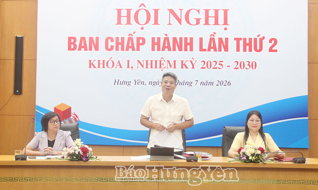 Lãnh đạo Liên minh Hợp tác xã tỉnh điều hành hội nghị.