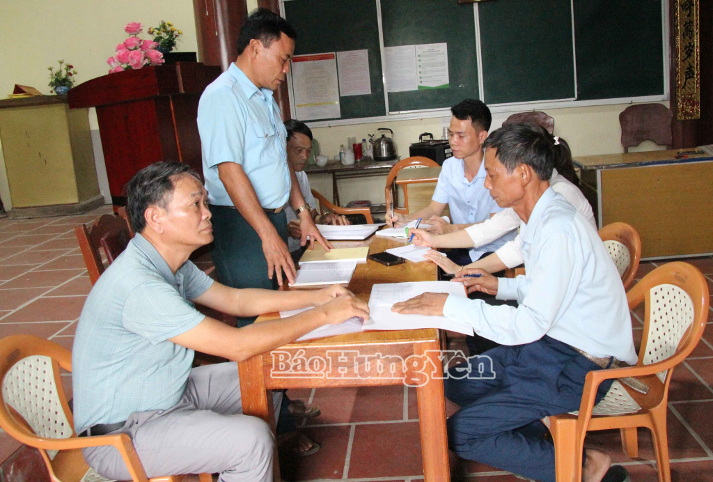 Chi ủy thôn Phúc Khánh, xã Tiên La triển khai các nhiệm vụ ngay sau khi sắp xếp, tổ chức lại thôn mới.