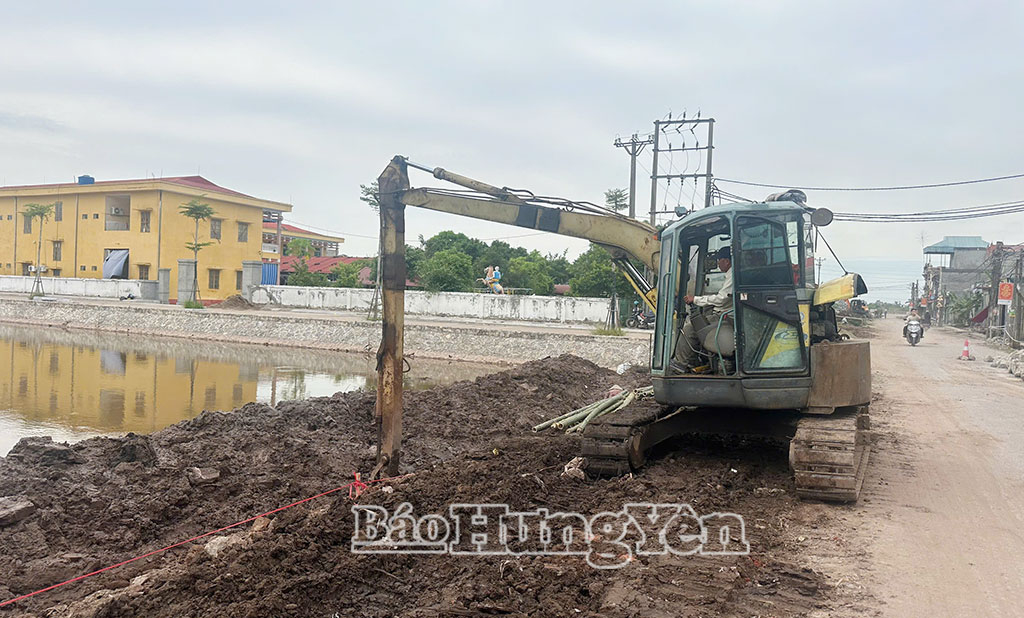 Xã Đông Tiền Hải đẩy nhanh tiến độ thi công các công trình, góp phần hoàn thành chỉ tiêu giải ngân vốn đầu tư công.