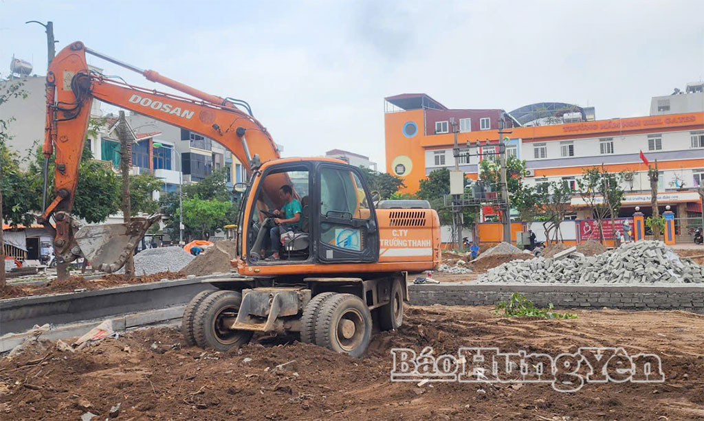 Đẩy nhanh tiến độ thi công các công trình, góp phần giải ngân vốn đầu tư công của phường Trần  Lãm đạt 67,61% kế hoạch năm.