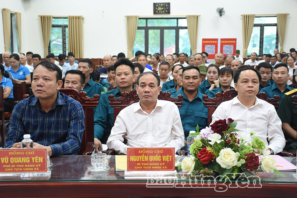 Các đại biểu dự hội nghị.