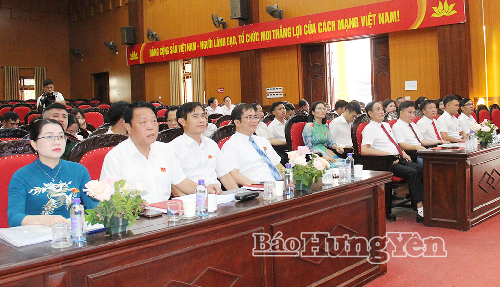 Quang cảnh kỳ họp.