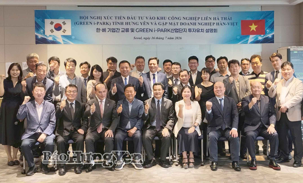 Các đại biểu tham dự hội nghị xúc tiến đầu tư vào KCN Liên Hà Thái và gặp mặt doanh nghiệp Hàn Quốc.