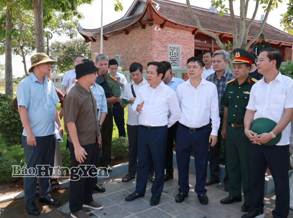 Đồng chí Phạm Quang Ngọc, Ủy viên Ban Chấp hành Trung ương Đảng, Bí thư Tỉnh ủy, Trưởng Ban Chỉ đạo kiểm tra công tác chuẩn bị tổ chức chương trình lễ kỷ niệm.