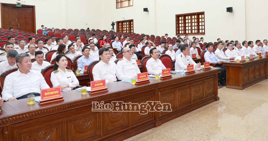 Các đại biểu dự hội nghị.