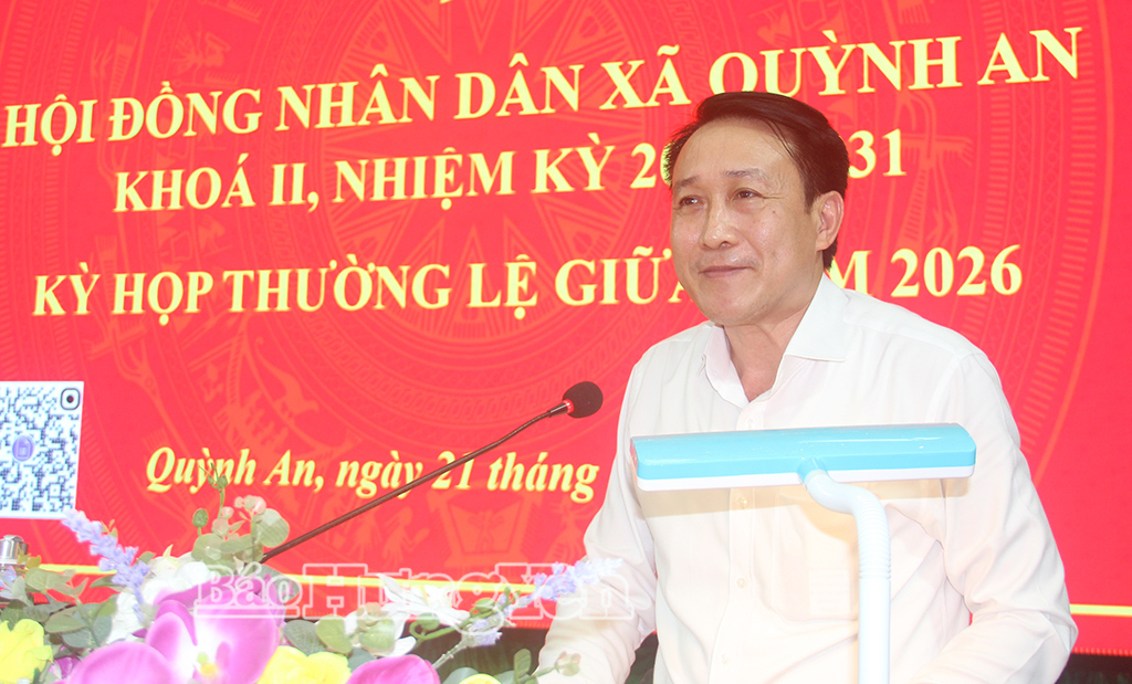 Đồng chí Phạm Văn Khuê, Ủy viên Ban Thường vụ Tỉnh ủy, Trưởng ban Tổ chức Tỉnh ủy phát biểu chỉ đạo tại kỳ họp.