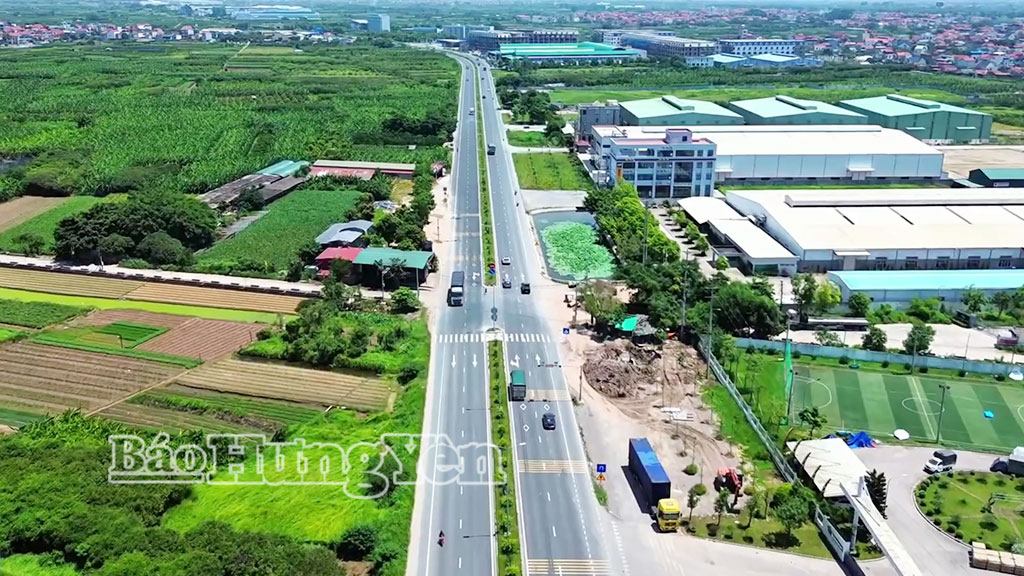 Xã Việt Yên mang dáng dấp đô thị hiện đại. 